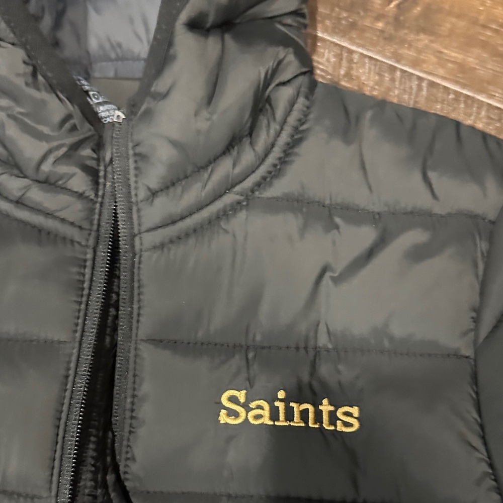 Kids Puffer NFL team apparel Saints Jacket - Black new with tags never worn! - Picture 4 of 5